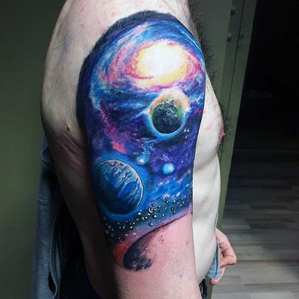 tatuajes del espacio y el cosmos