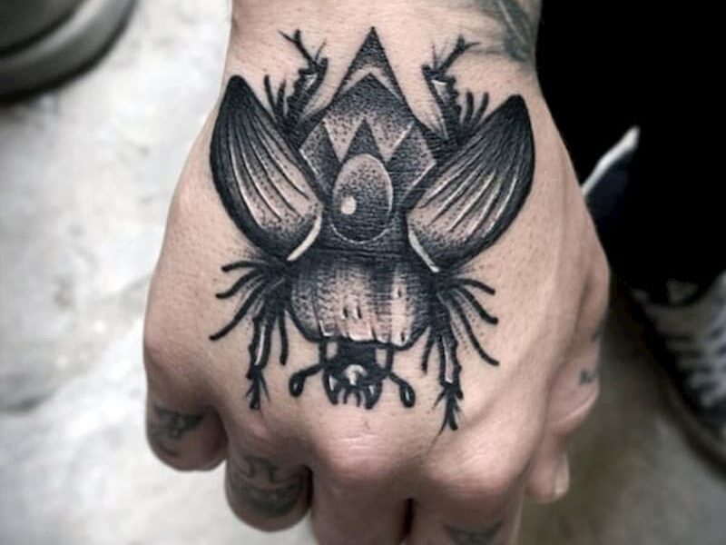 tatuaje escarabajo (13)